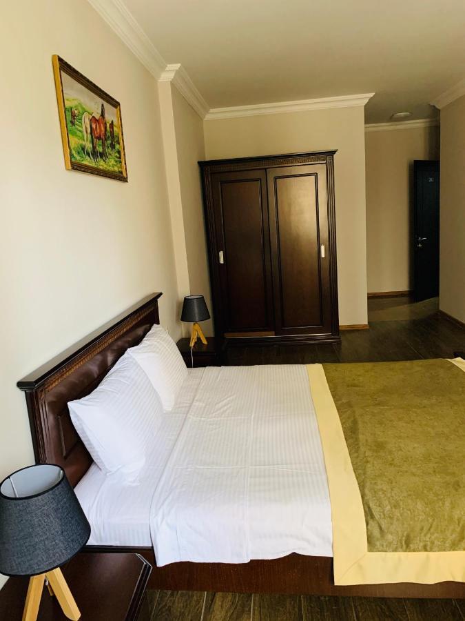 Hotel Brighton Batumi Exterior photo