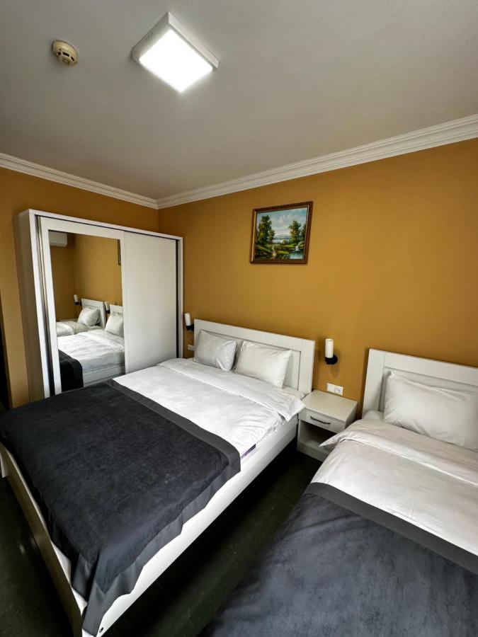 Hotel Brighton Batumi Exterior photo