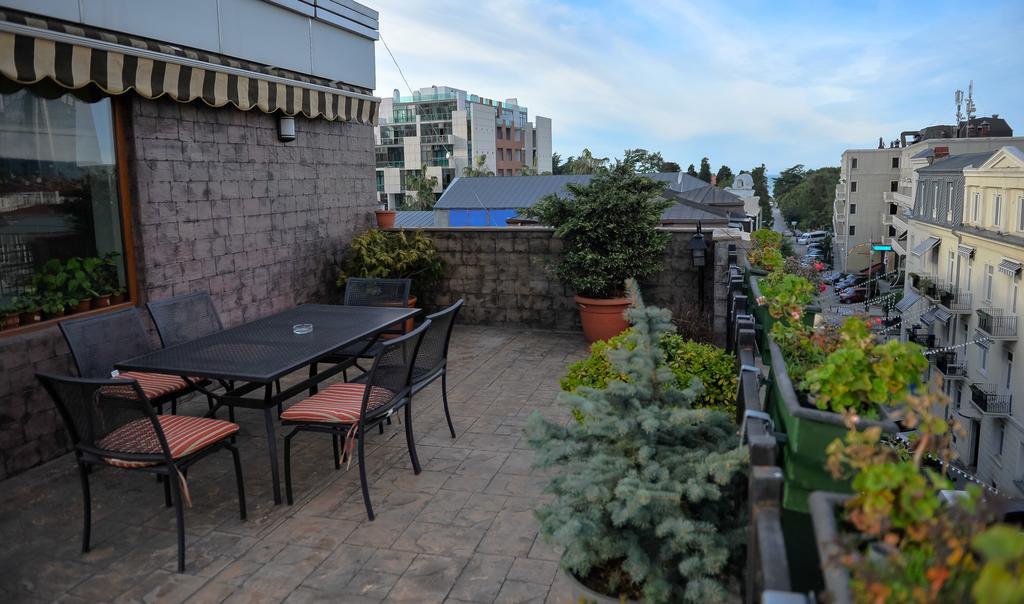 Hotel Brighton Batumi Exterior photo