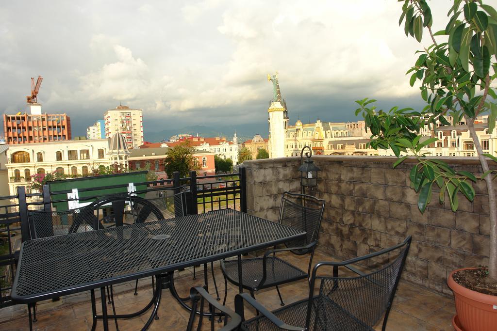Hotel Brighton Batumi Exterior photo