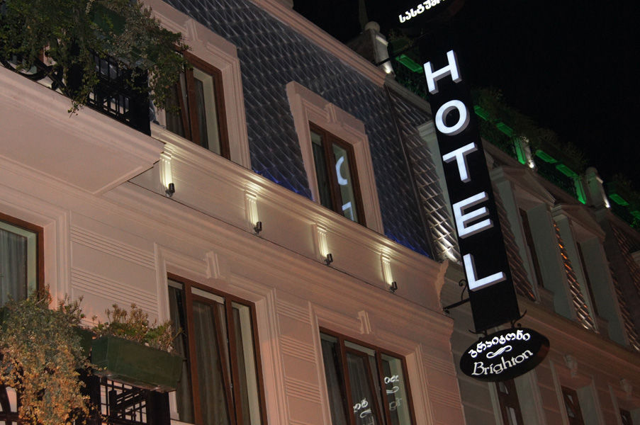 Hotel Brighton Batumi Exterior photo